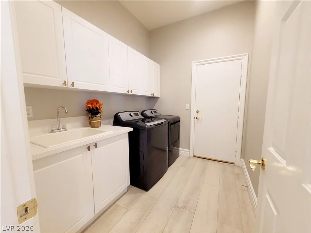 211 Arbour Garden, Las Vegas, NV 89148