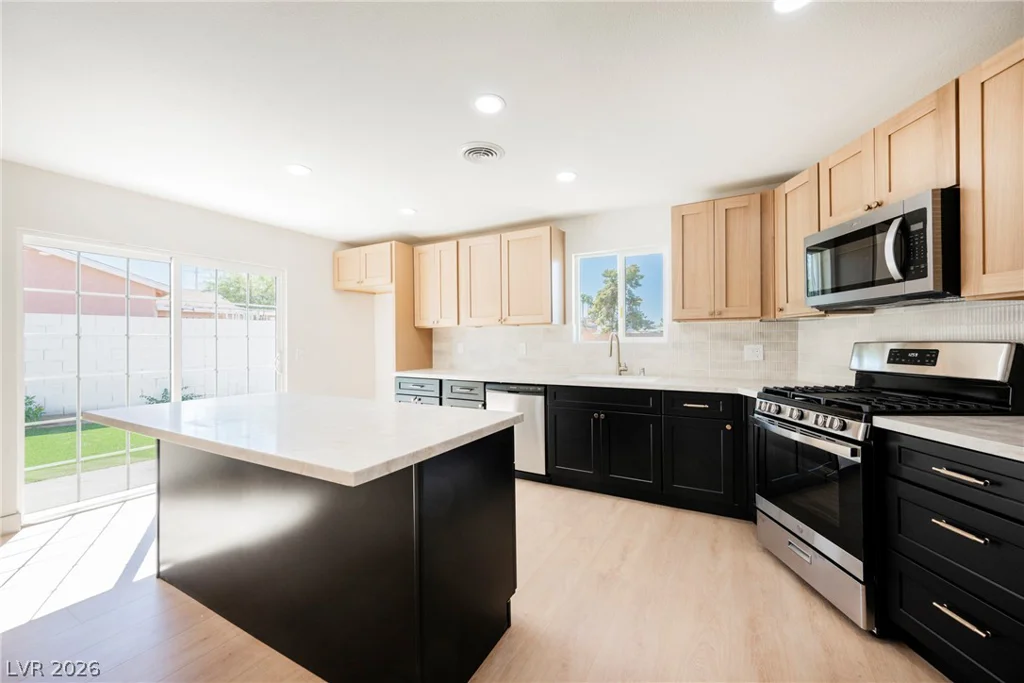 5117 New Bedford, Las Vegas, NV 89122