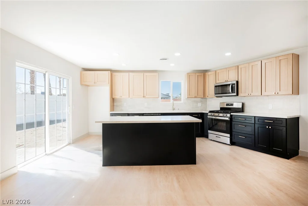 5117 New Bedford, Las Vegas, NV 89122