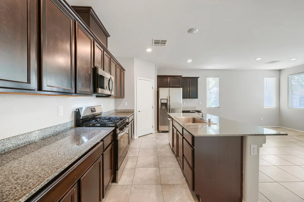 7241 Glistening Star, North Las Vegas, NV 89084