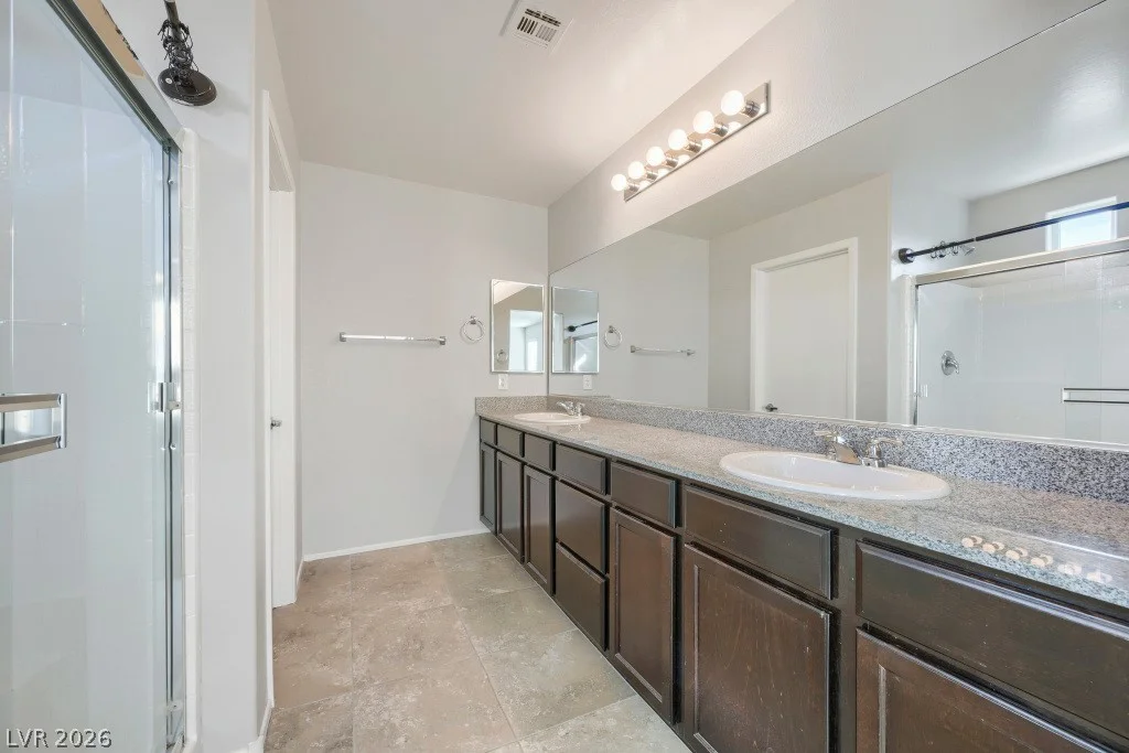 7241 Glistening Star, North Las Vegas, NV 89084