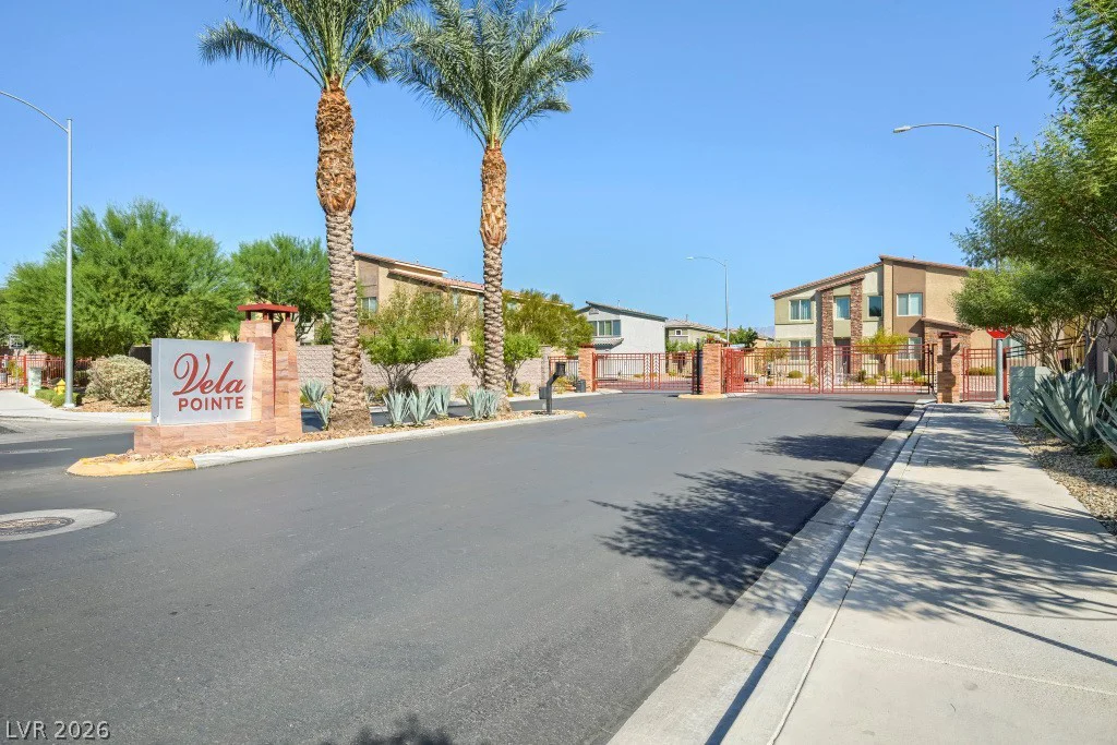 7241 Glistening Star, North Las Vegas, NV 89084