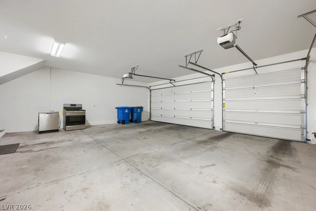 7241 Glistening Star, North Las Vegas, NV 89084