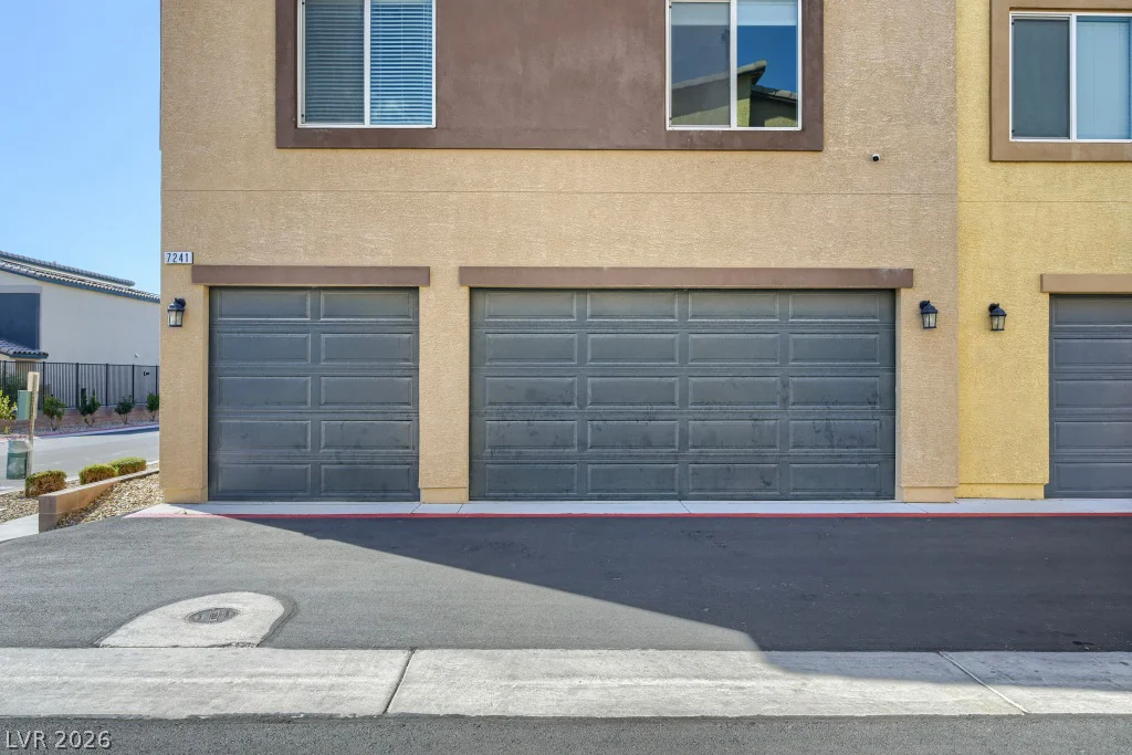 7241 Glistening Star, North Las Vegas, NV 89084