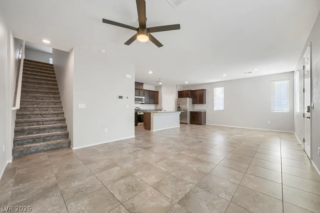 7241 Glistening Star, North Las Vegas, NV 89084