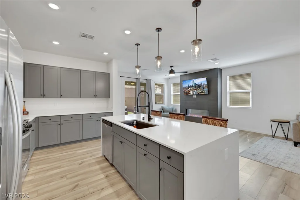 745 Wild Highlands LN, Henderson, NV 89015