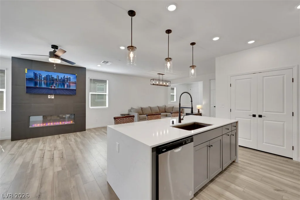 745 Wild Highlands LN, Henderson, NV 89015