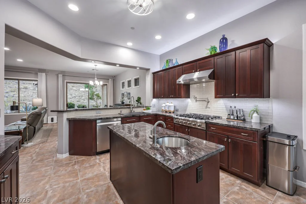 49 Stonemark, Henderson, NV 89052