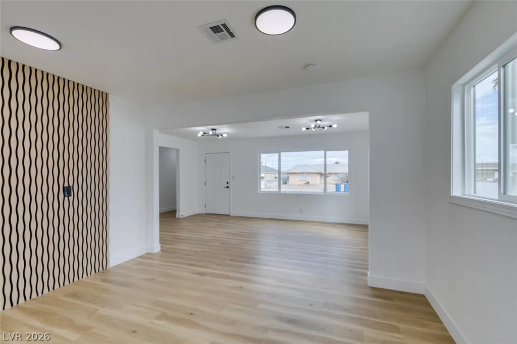 123 Elm, Henderson, NV 89015