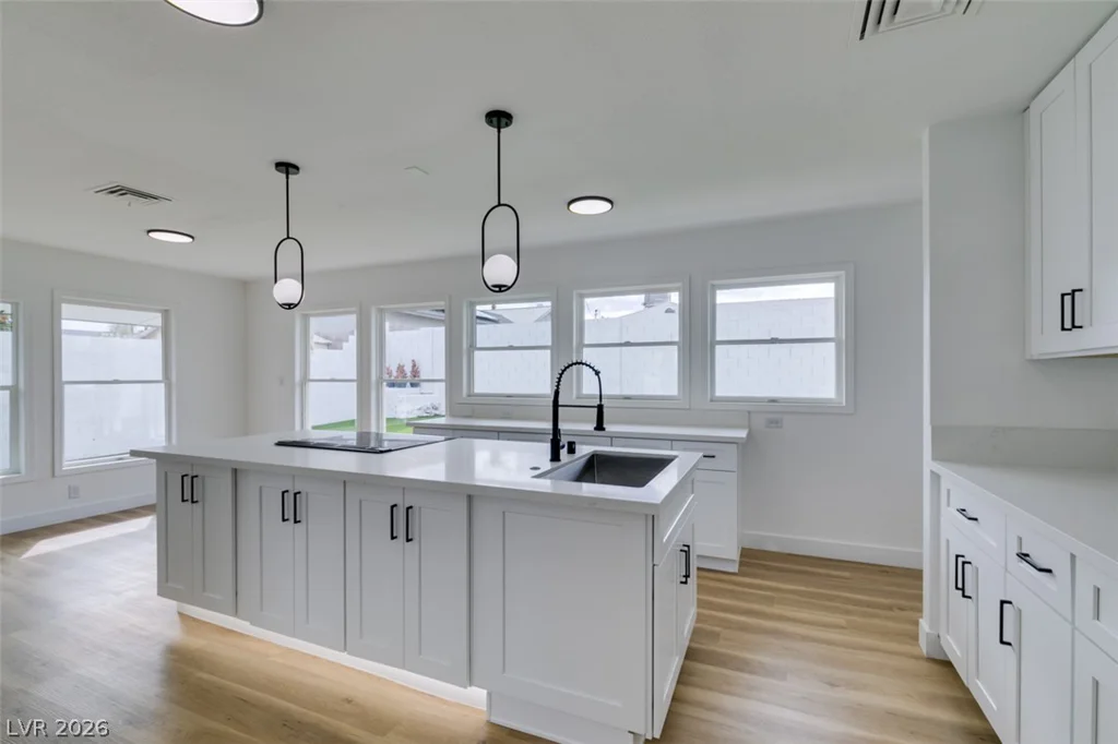 123 Elm, Henderson, NV 89015