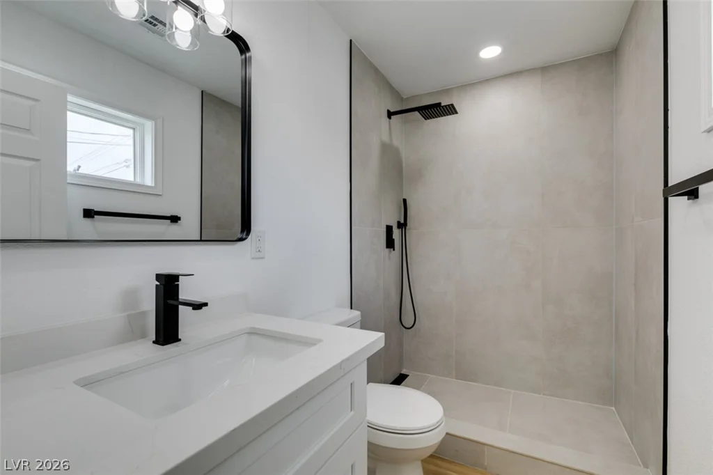 123 Elm, Henderson, NV 89015