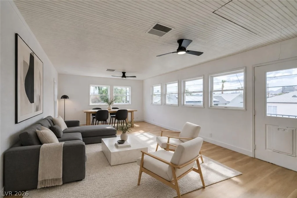 123 Elm, Henderson, NV 89015