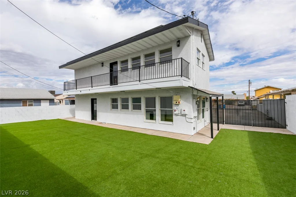 123 Elm, Henderson, NV 89015