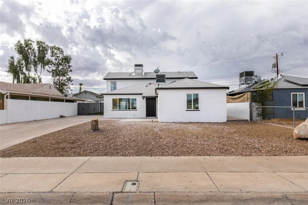 123 Elm, Henderson, NV 89015