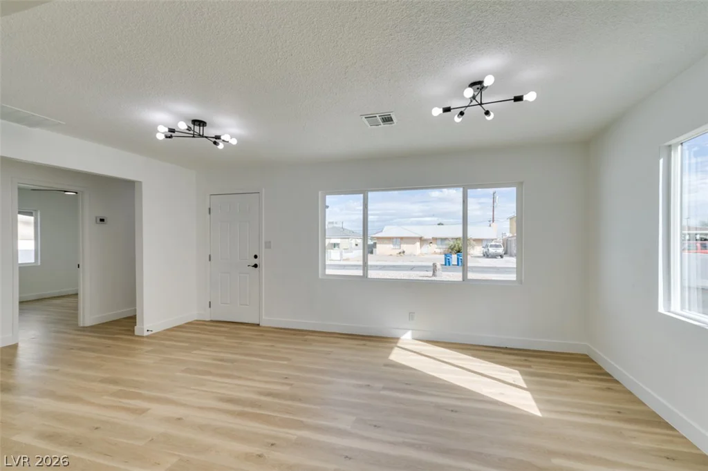 123 Elm, Henderson, NV 89015