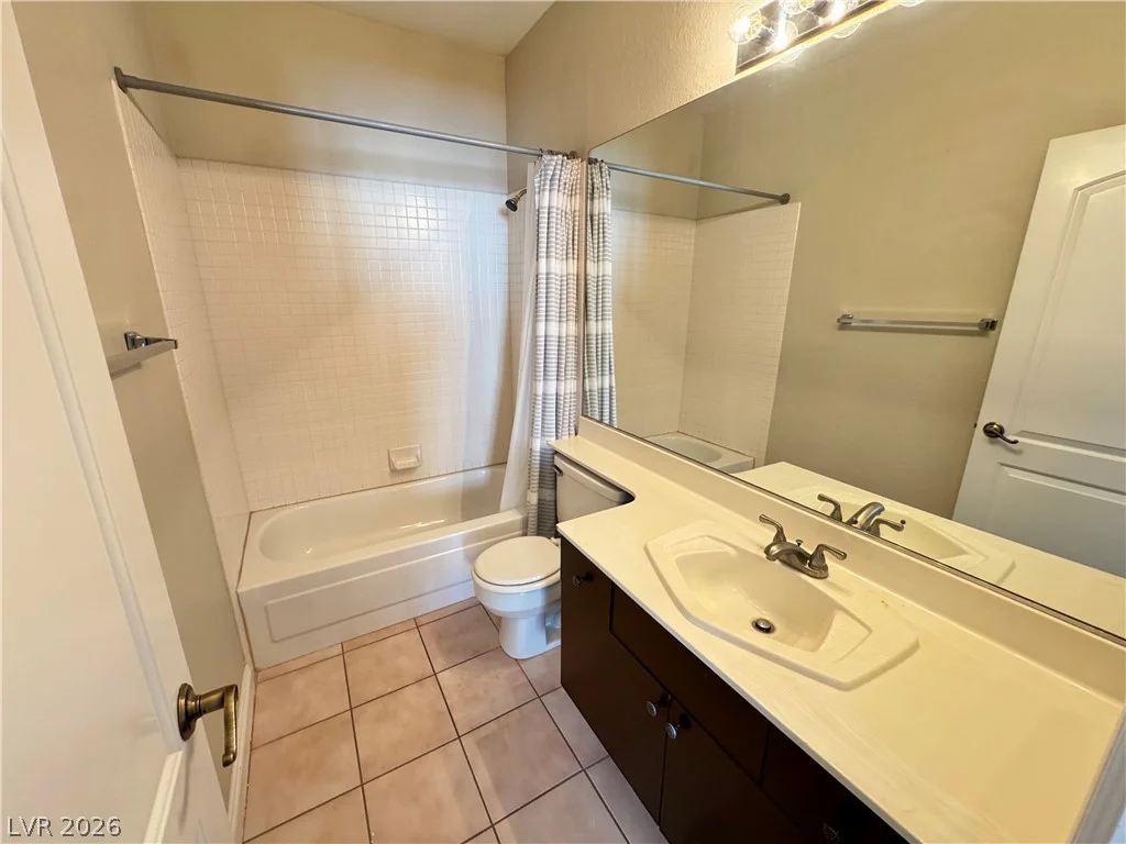 7628 Valley Green, Las Vegas, NV 89149