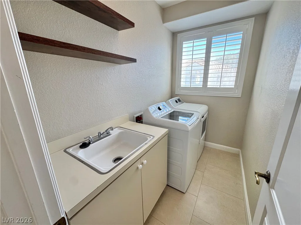 7628 Valley Green, Las Vegas, NV 89149