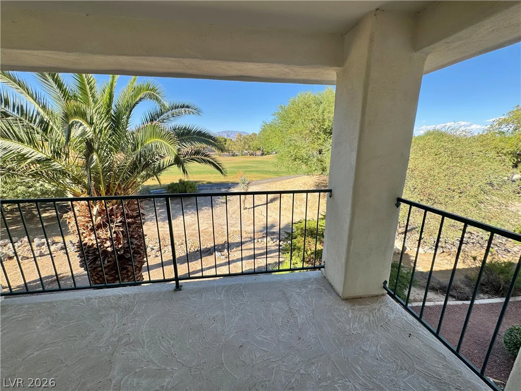 7628 Valley Green, Las Vegas, NV 89149