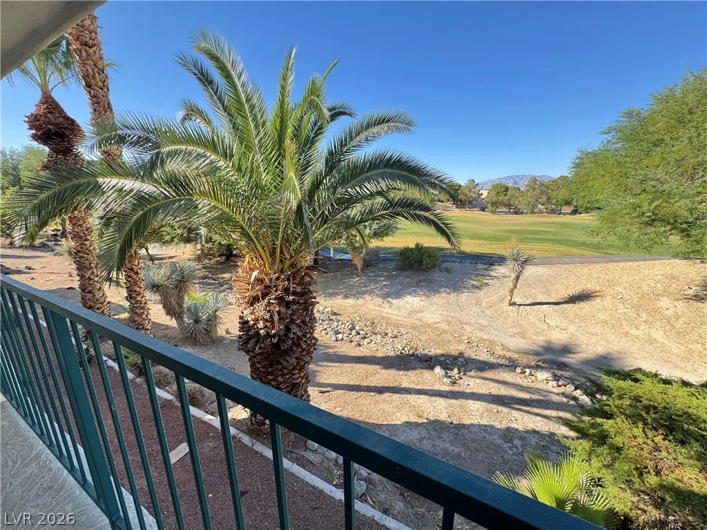 7628 Valley Green, Las Vegas, NV 89149
