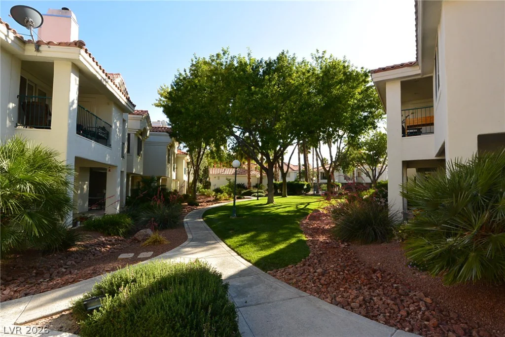 7628 Valley Green, Las Vegas, NV 89149