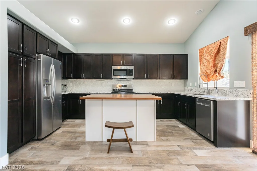 2421 Sunrise Springs, North Las Vegas, NV 89031