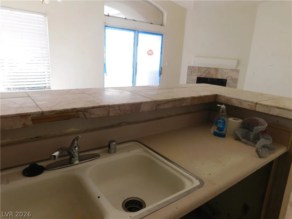 7251 Indian Creek, Las Vegas, NV 89149
