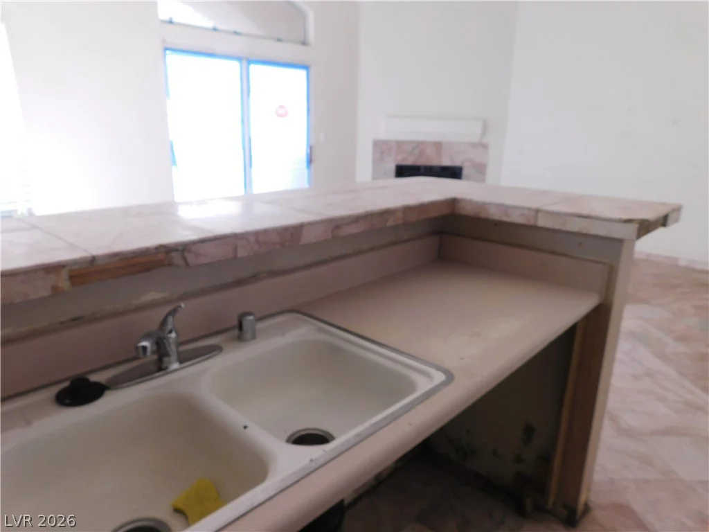 7251 Indian Creek, Las Vegas, NV 89149