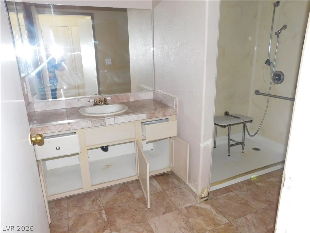 7251 Indian Creek, Las Vegas, NV 89149