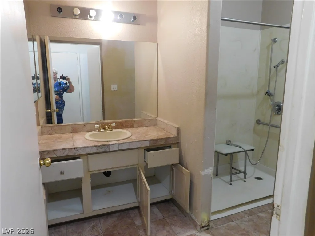 7251 Indian Creek, Las Vegas, NV 89149