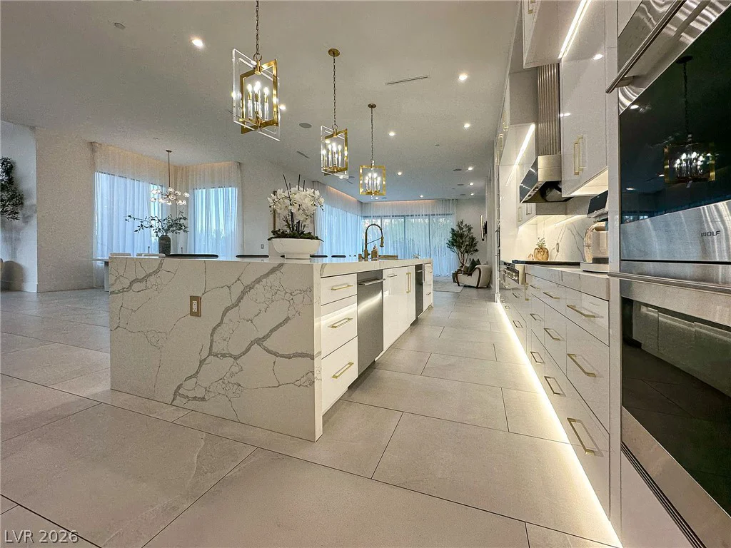 1 Sanctuary Peak, Henderson, NV 89012