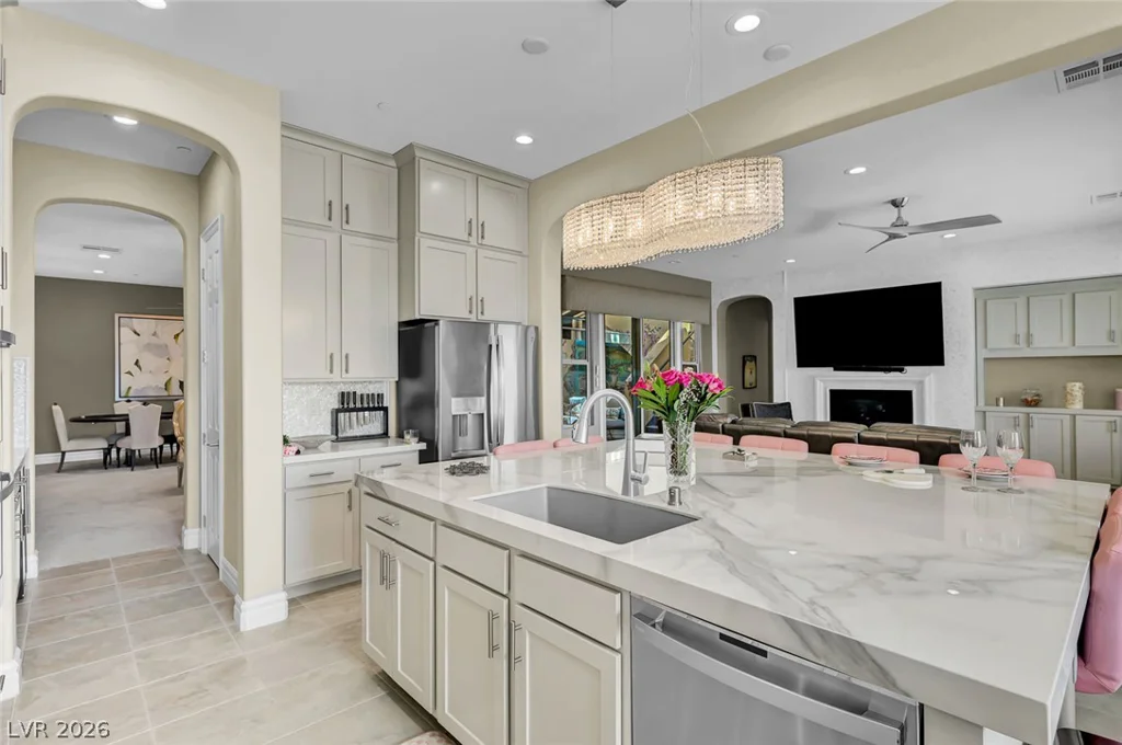 39 Contrada Fiore, Henderson, NV 89011