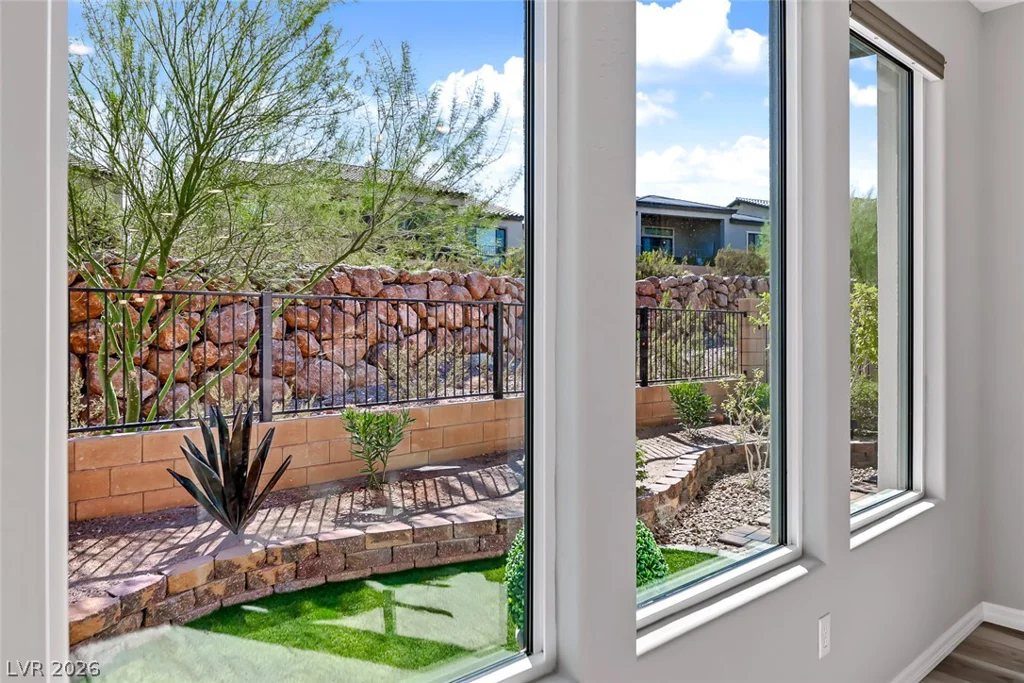23 Arid Crest, Henderson, NV 89011