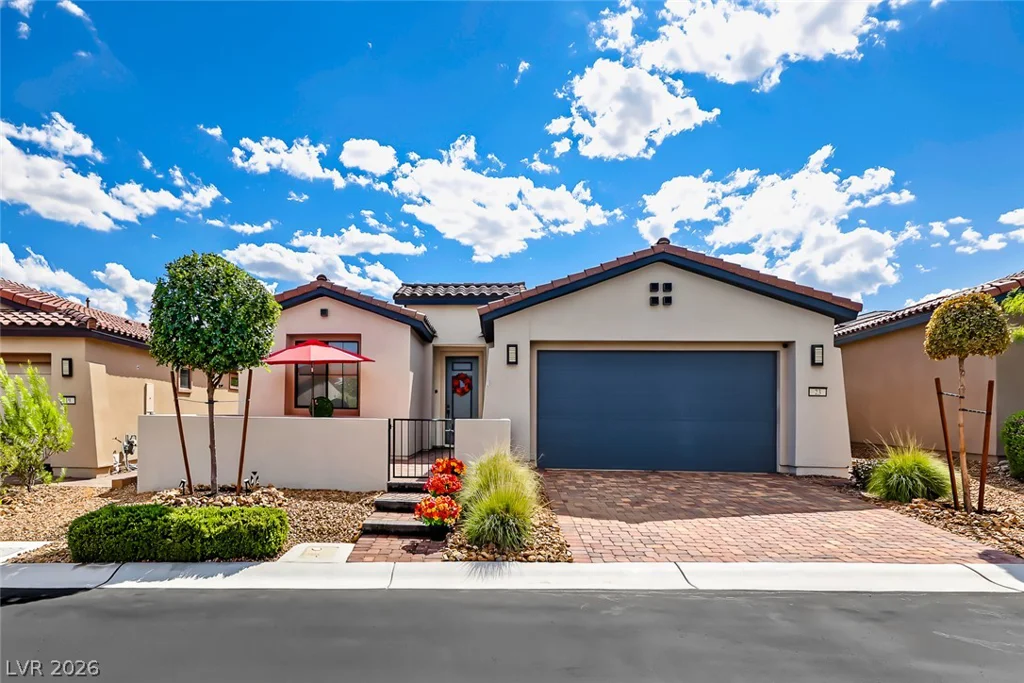 23 Arid Crest, Henderson, NV 89011