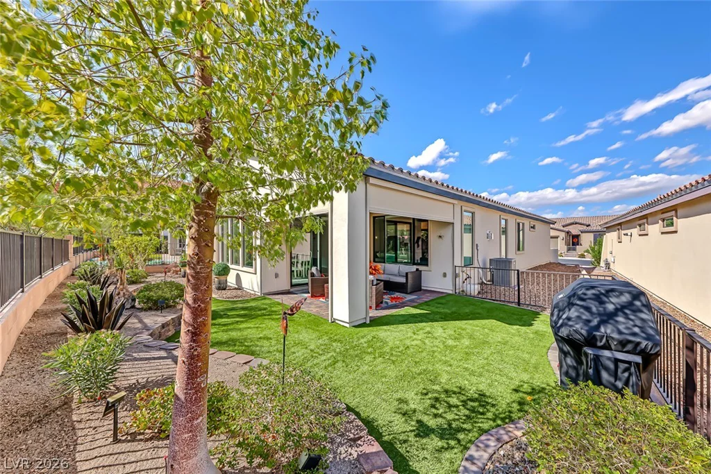 23 Arid Crest, Henderson, NV 89011