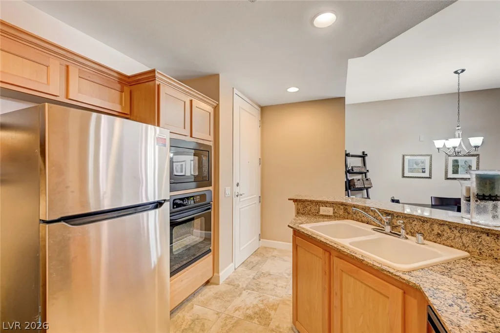 87 Agate, Las Vegas, NV 89123