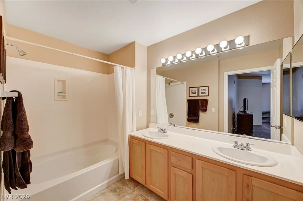 87 Agate, Las Vegas, NV 89123