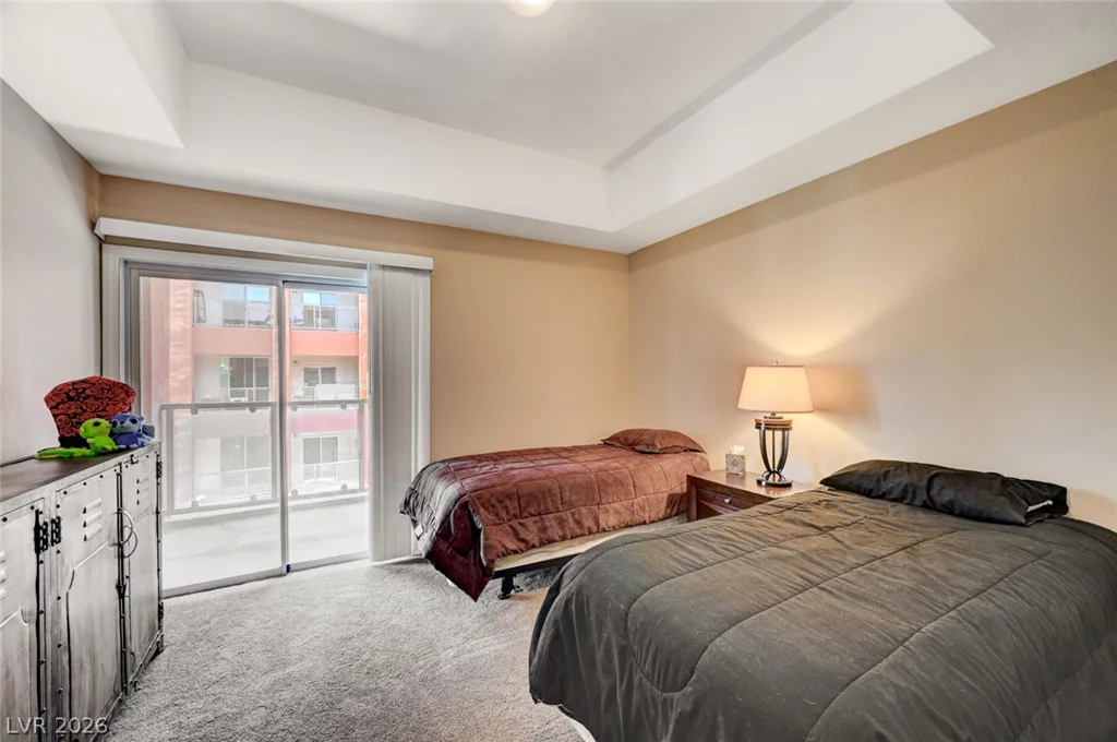 87 Agate, Las Vegas, NV 89123