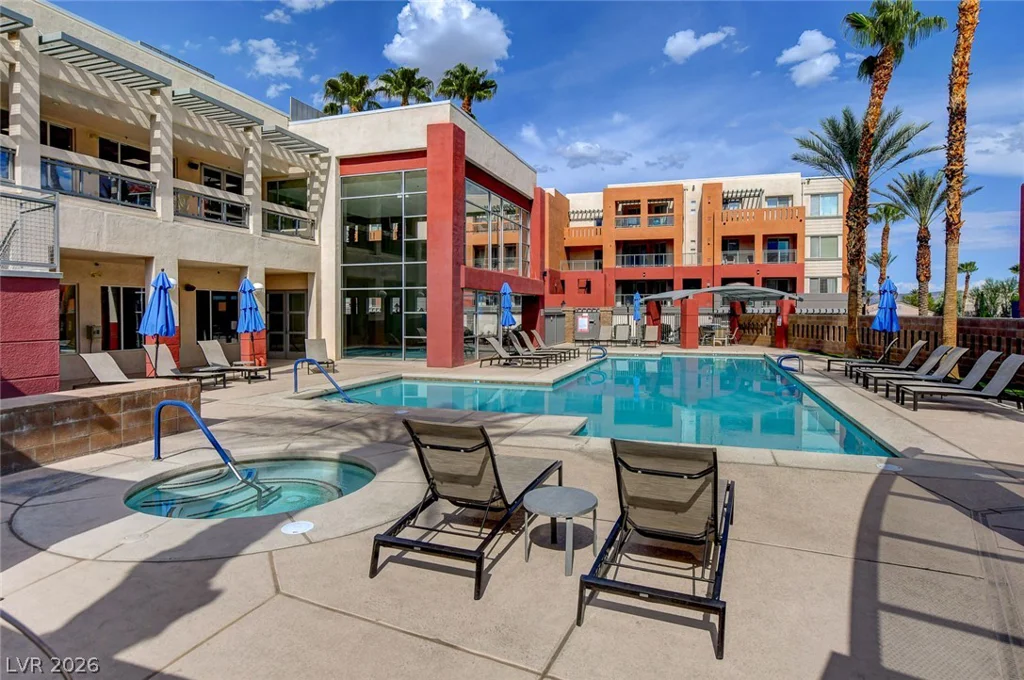 87 Agate, Las Vegas, NV 89123