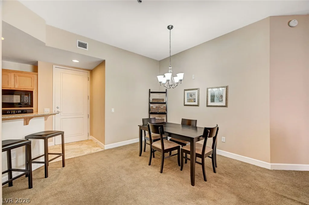 87 Agate, Las Vegas, NV 89123