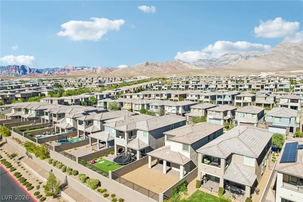 384 Wind Poppy, Las Vegas, NV 89138