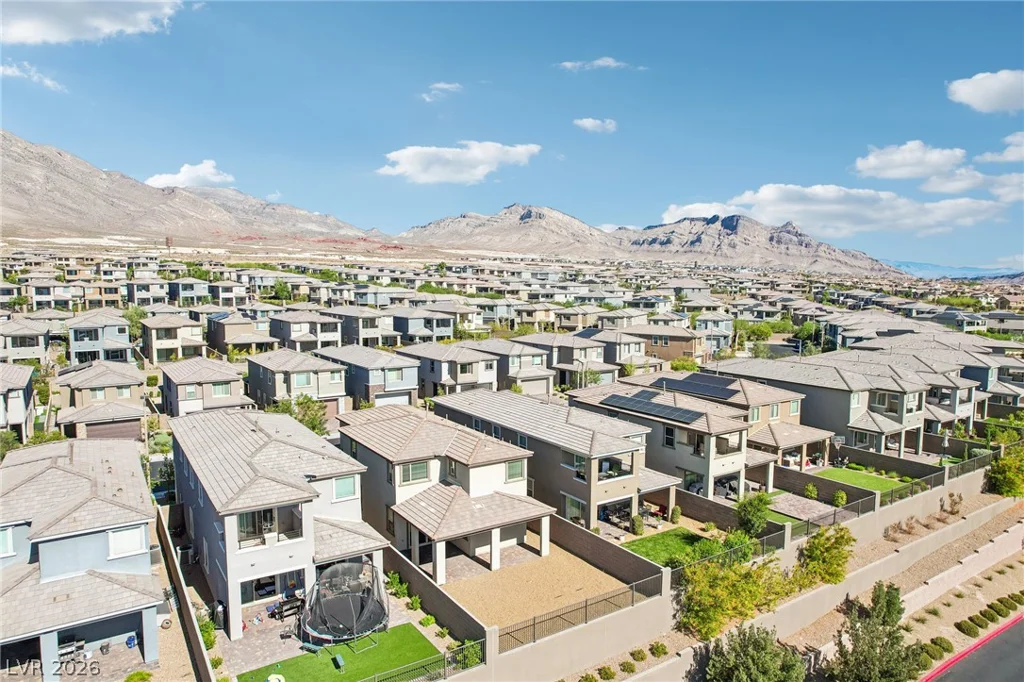 384 Wind Poppy, Las Vegas, NV 89138
