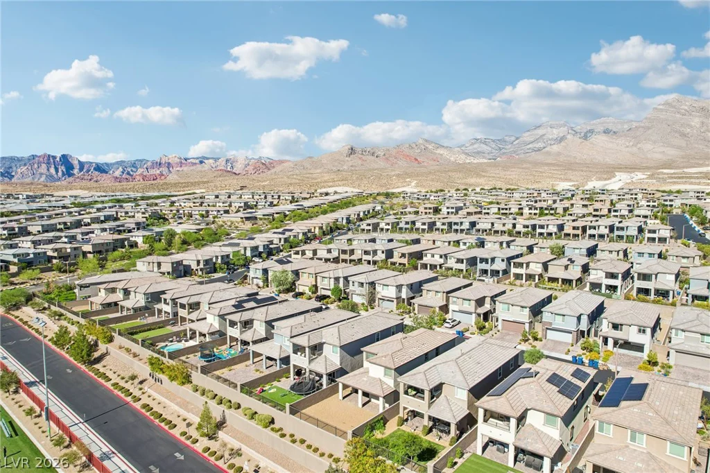 384 Wind Poppy, Las Vegas, NV 89138