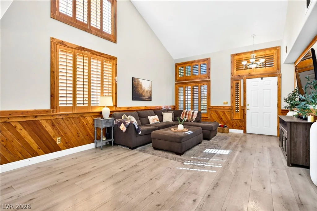6228 Autumn Creek, Las Vegas, NV 89130