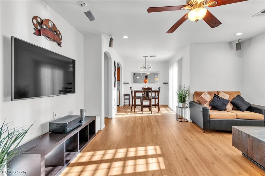 10470 Fancy Fern, Las Vegas, NV 89183
