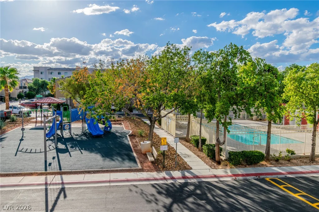 10470 Fancy Fern, Las Vegas, NV 89183