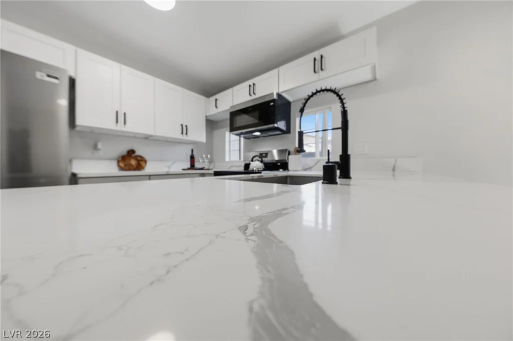 2121 Sealion, Las Vegas, NV 89128