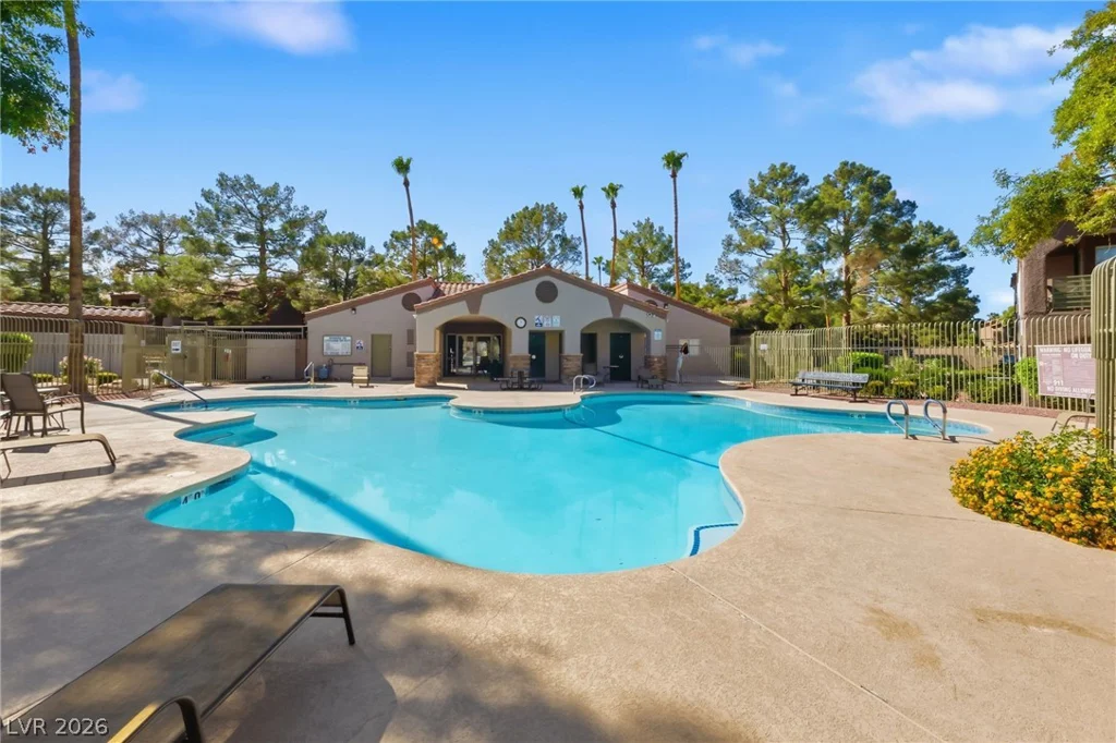 2121 Sealion, Las Vegas, NV 89128