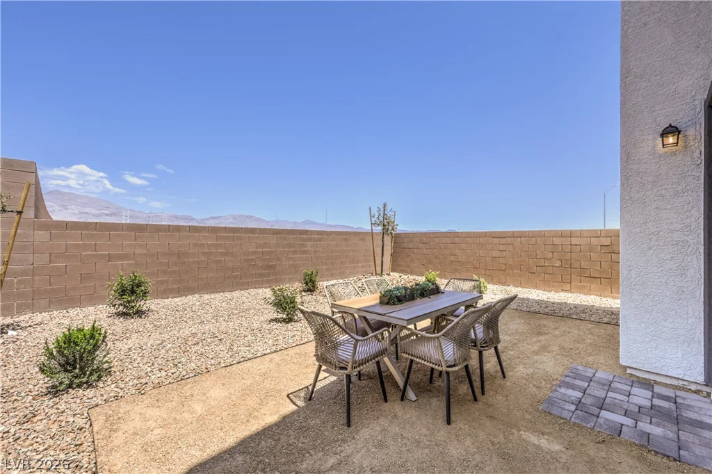 844 Kassie Lake, North Las Vegas, NV 89084