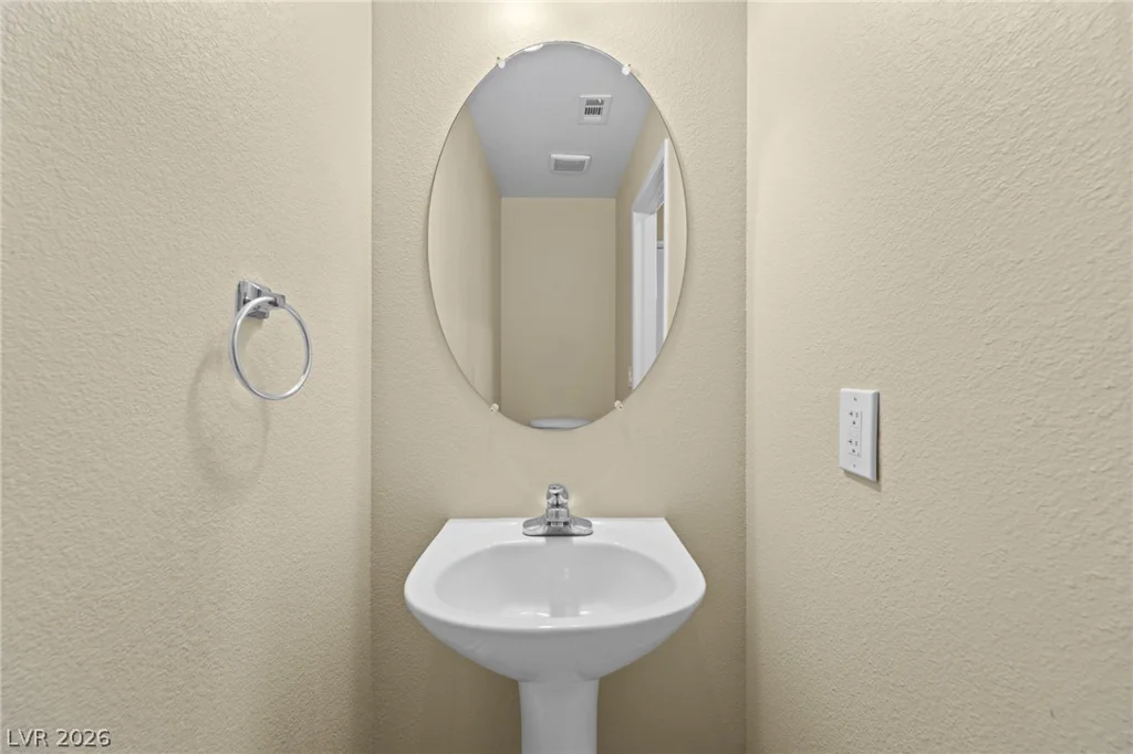 38 Summer Walk, Las Vegas, NV 89183