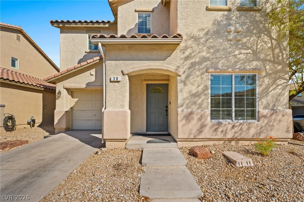 38 Summer Walk, Las Vegas, NV 89183